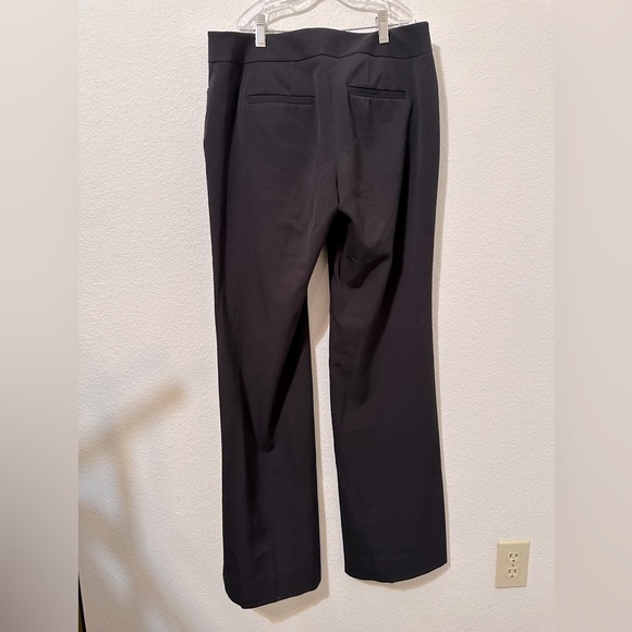 EUC WHITE HOUSE BLACK MARKET Legacy Modern Boot Cut Black Pants - Picture 2 of 7